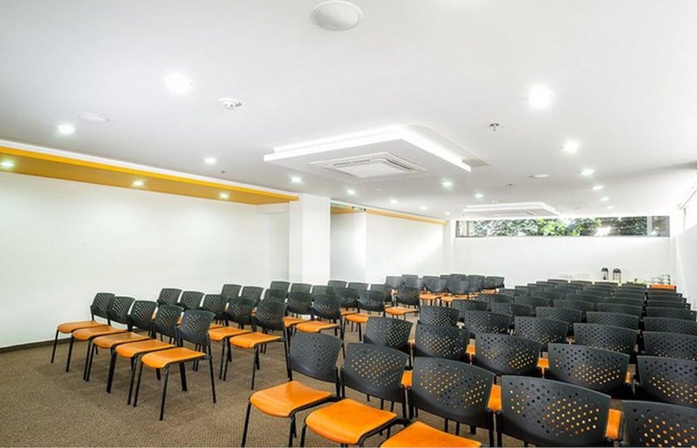 Hotel Estancia Chipichape กาลี ภายนอก รูปภาพ